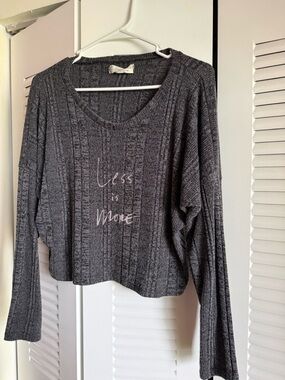 Gray Ribbed Knit Long-Sleeve Pullover Sweatshirt - 'Less is More'